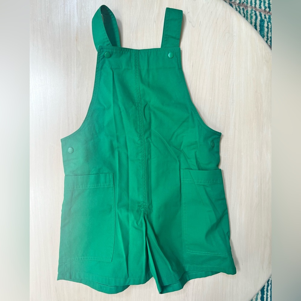 COS kids overall shorts, size 4-6 years